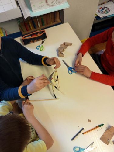 Aventuras de Papel nas Escolas da Freguesia com o PIM TEATRO!